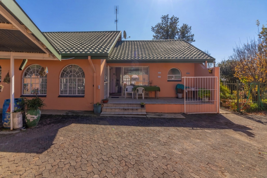 4 Bedroom Property for Sale in Suidrand Free State